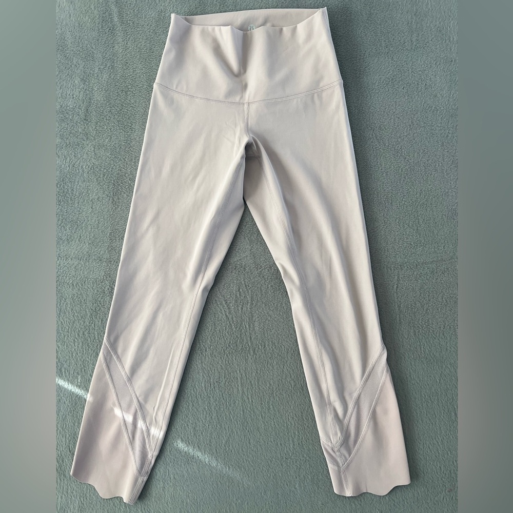 Lululemon Wonder Under Leggings Pink Mid Rise Cropped Scalloped Hem Sz 6